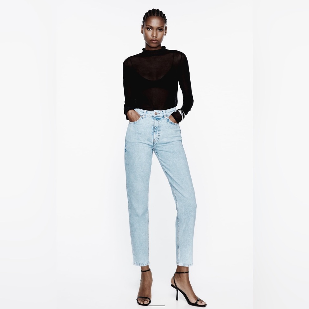 Zara - High Waisted Mom Jeans in Indigo - Never worn!